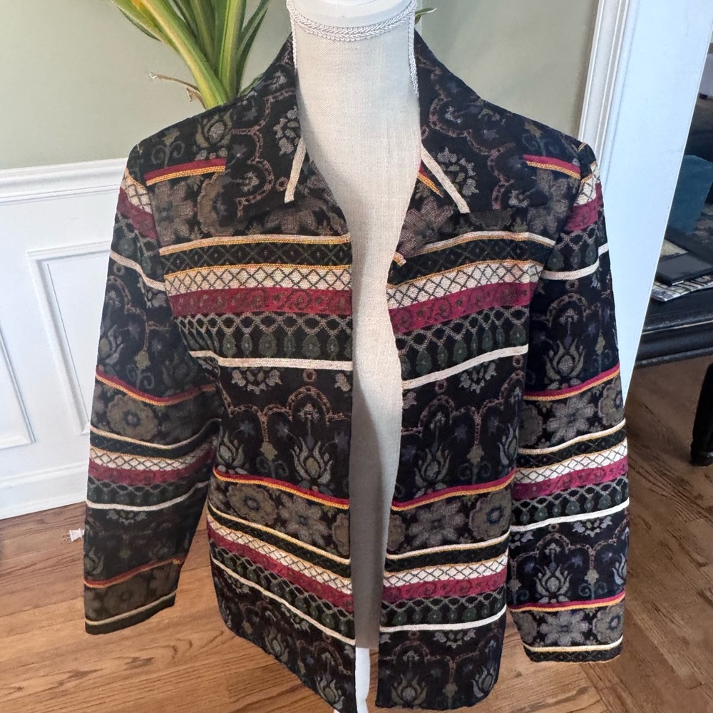 Coldwater Creek Womens Sz‎ medium open 
Tapestry Colorful Blazer Jacket